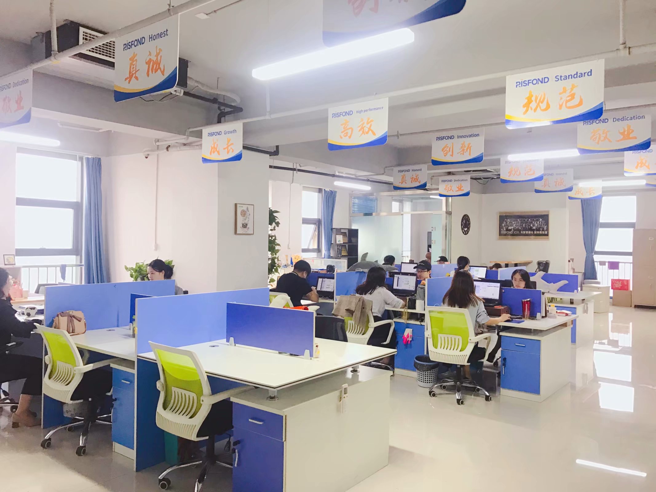 商務信息咨詢的價值與實踐——以邯鄲市智者商務信息咨詢為例